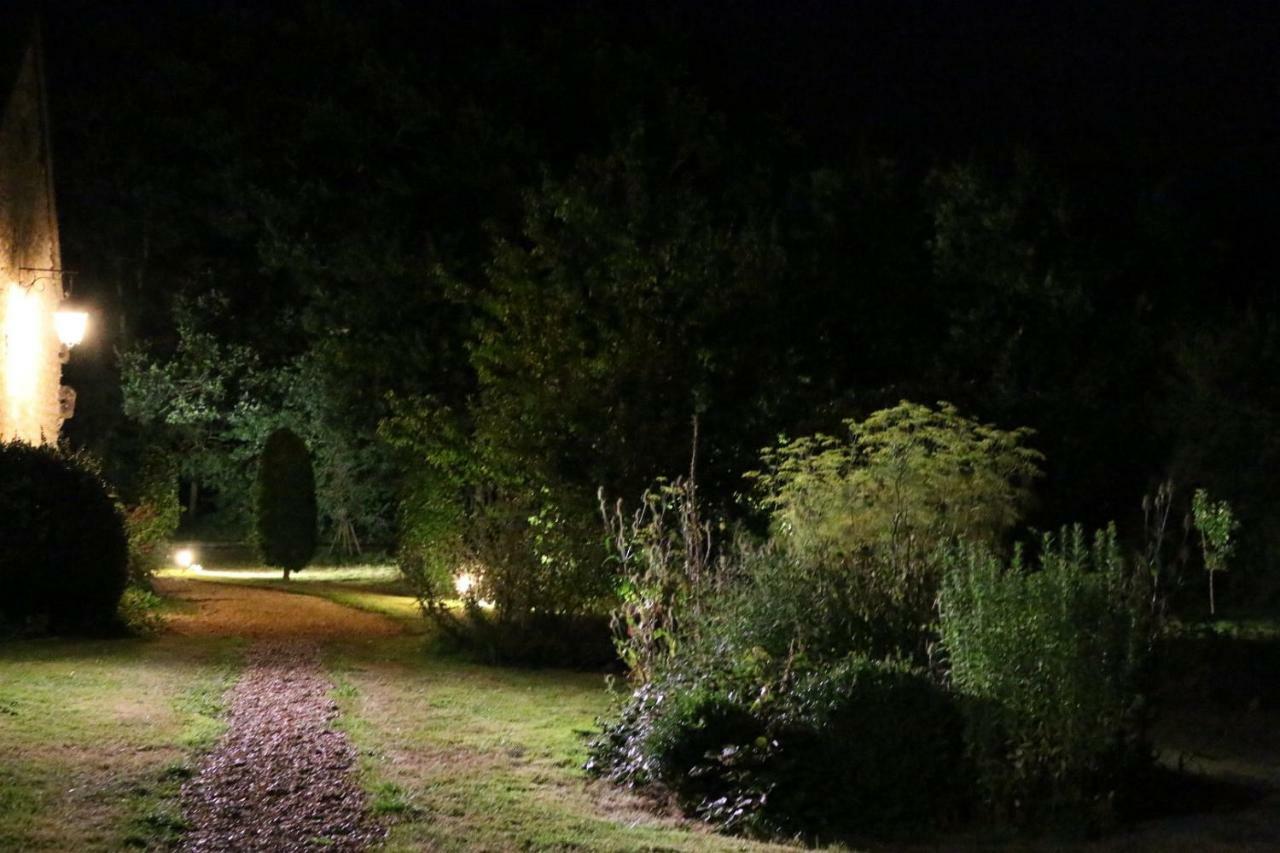 Le Bourgis Bed & Breakfast La Chapelle-Montligeon Eksteriør bilde