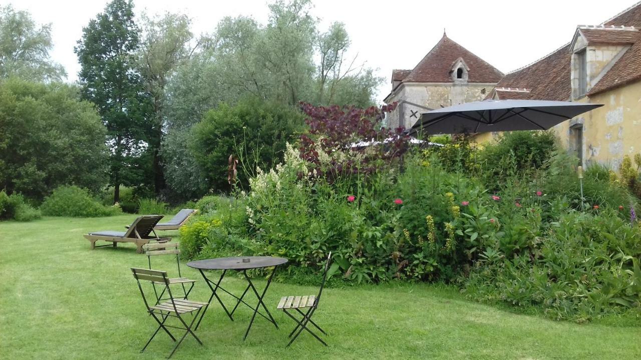 Le Bourgis Bed & Breakfast La Chapelle-Montligeon Eksteriør bilde