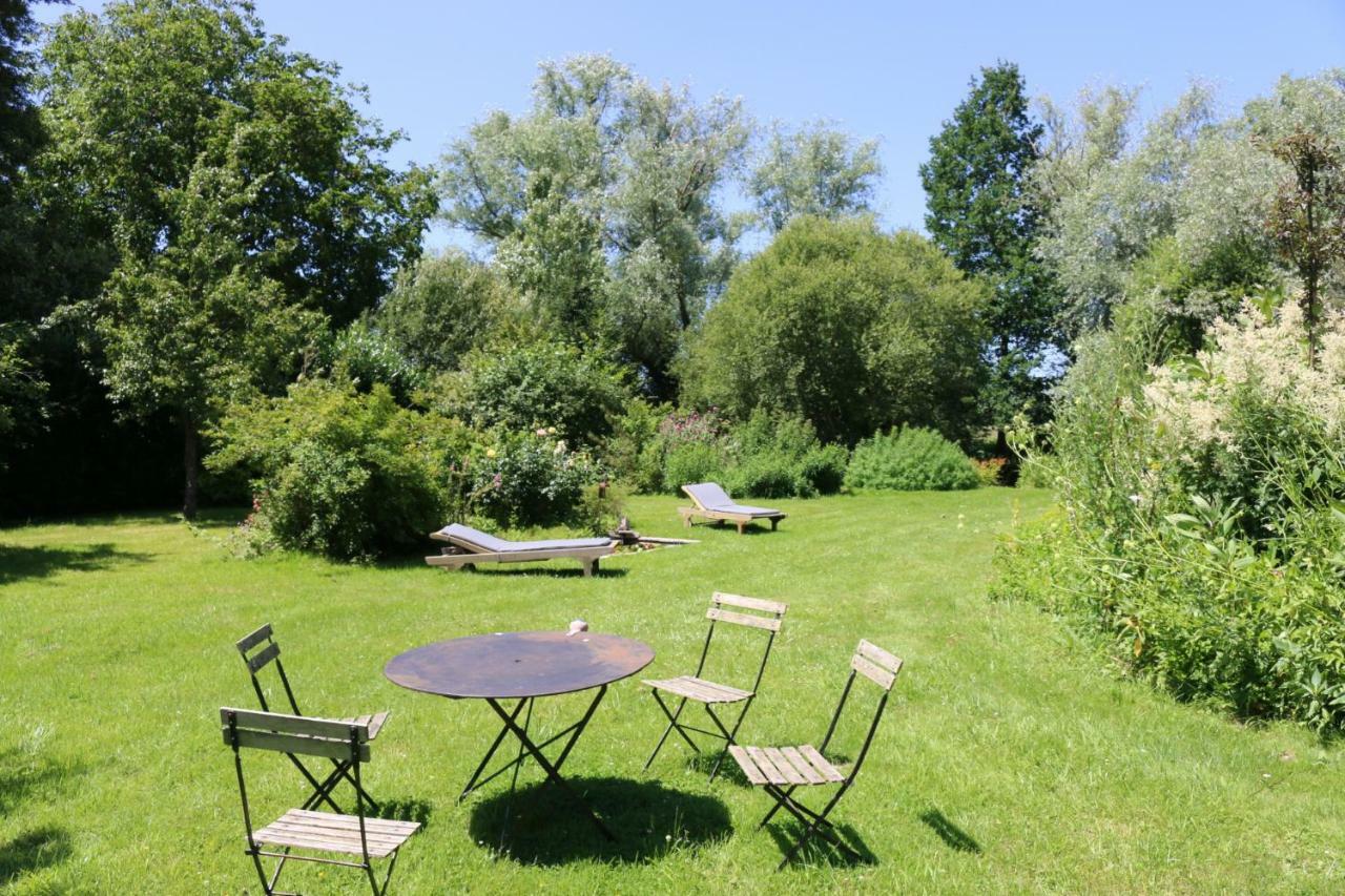 Le Bourgis Bed & Breakfast La Chapelle-Montligeon Eksteriør bilde